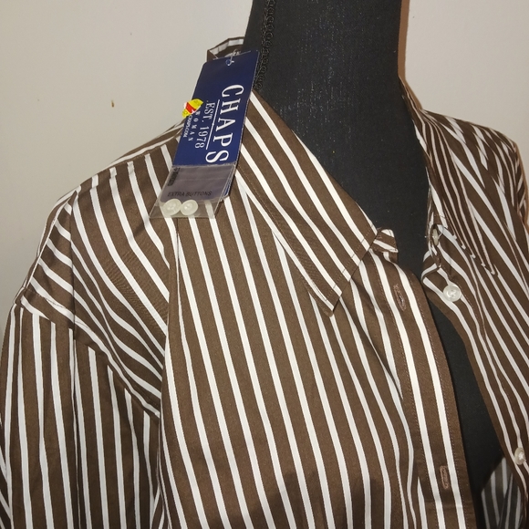 CHAPS button down shirt - Picture 4 of 11